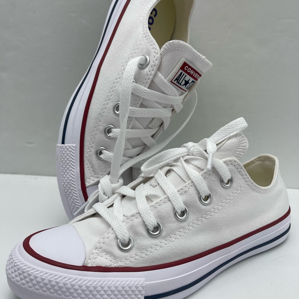 CTAS WMNS Chuck Taylor All Star LOW TOP SHOE
M7652C Black/White Sneakers - Picture 12 of 16